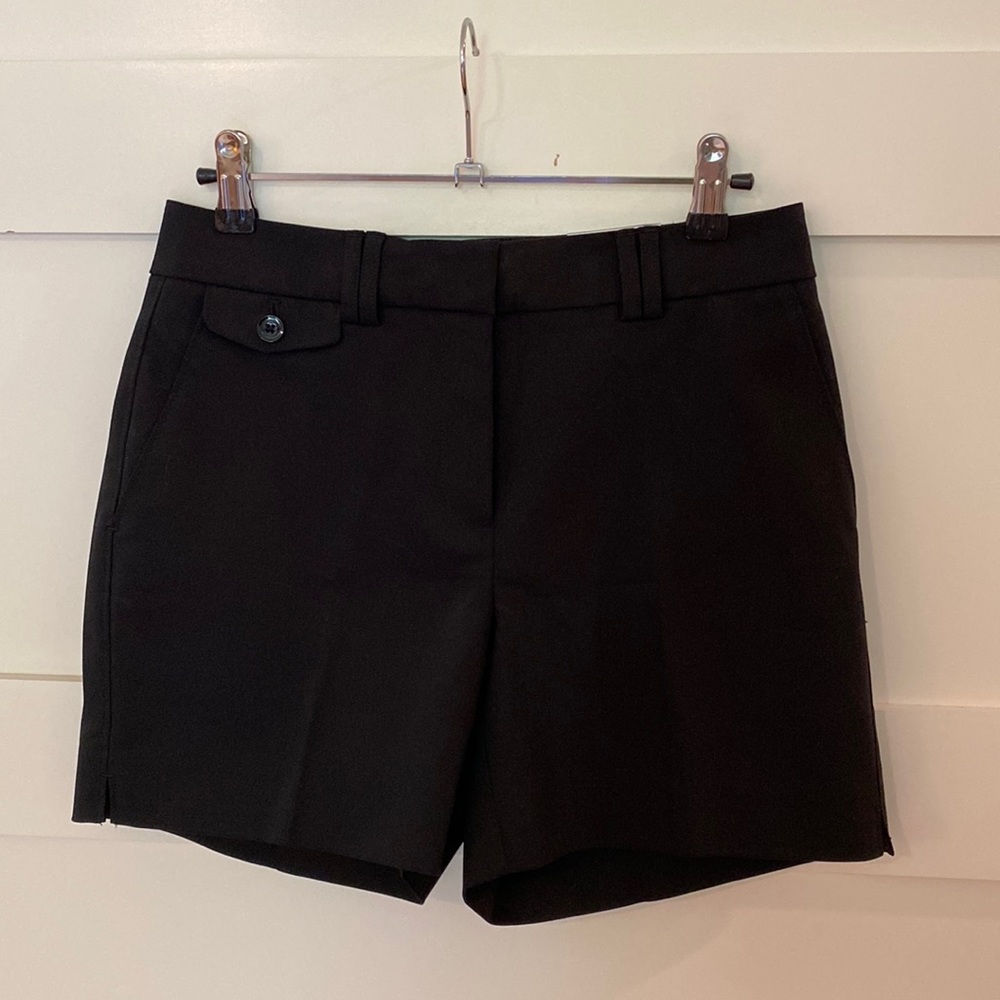 NWT White House Black Market Womens Short